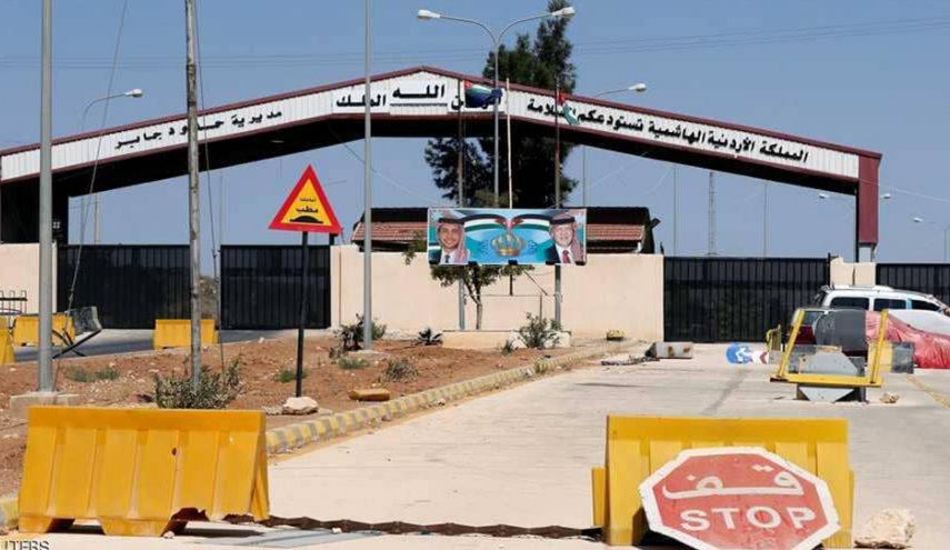 
عودة 776 لاجئا سوريا لبلادهم من الأردن
