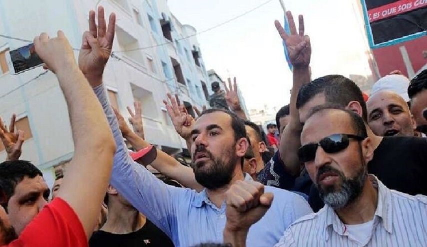 السجون المغربية تعاقب عددا من معتقلي 