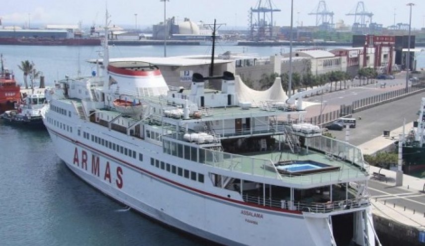 المغرب تطالب إسبانيا بإخراج سفينة محملة بأطنان بترولية