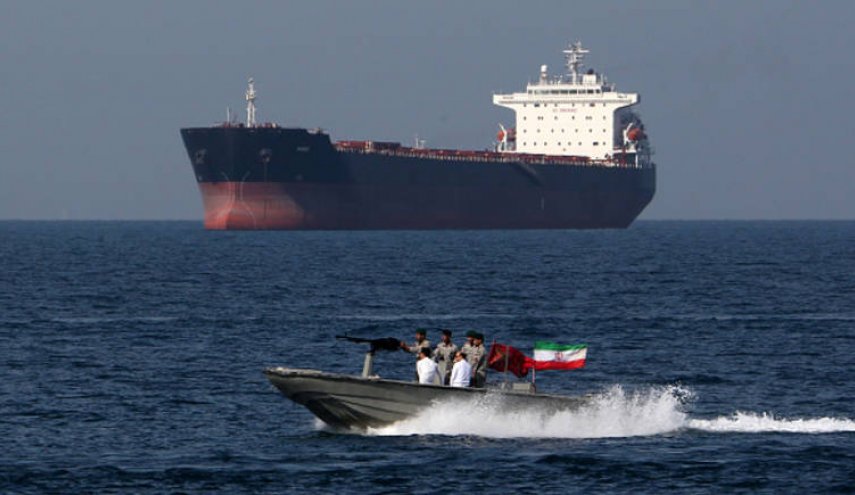 قرار بريطاني جديد حول عبور سفنها في مضيق هرمز