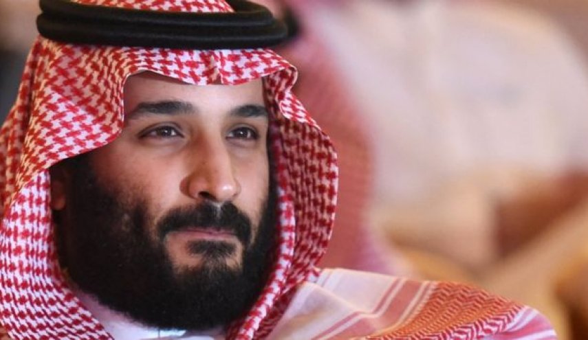 أكاديمية سعودية تنتقد 
