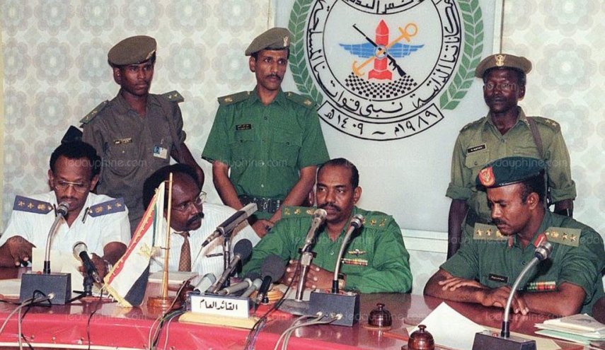 السودان... القضاء يصدر مذكرات اعتقال بحق قادة انقلاب 1989 
