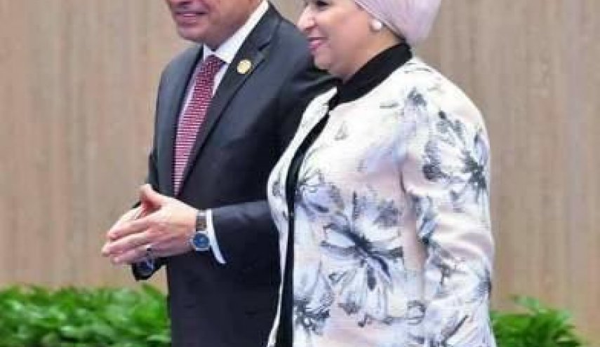 حبس فتاة مصرية بعد انتقادها للسيسي وزوجته