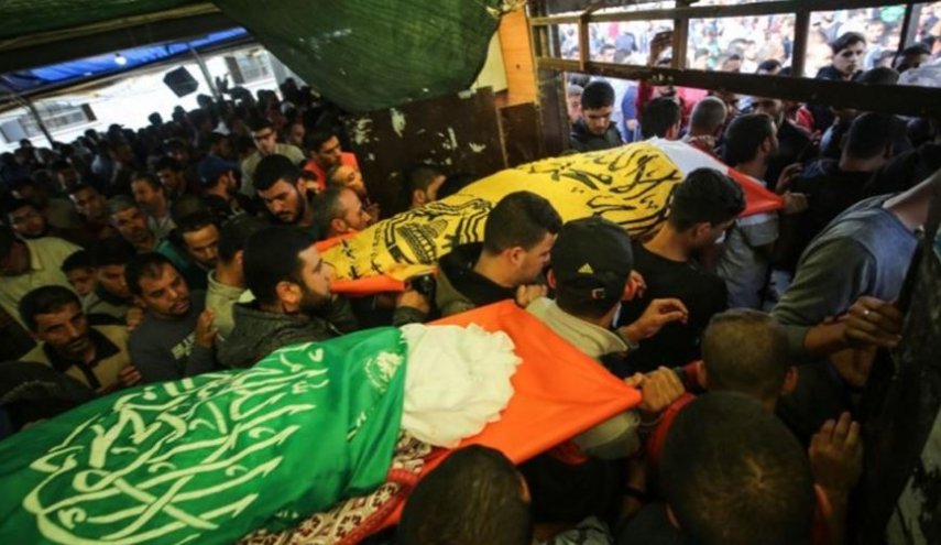 غزة تشيع شهداء العدوان الأخير بينهم نساء و أطفال