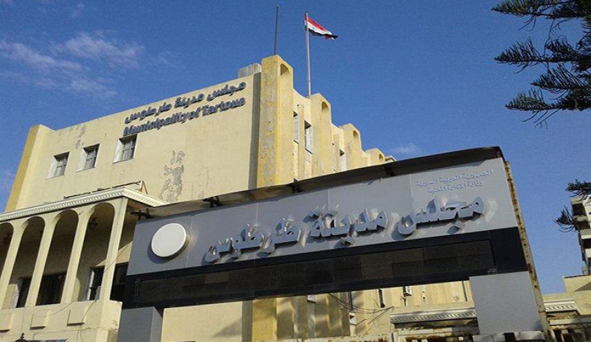 بالصورة.. ضرب عضو مجلس مدينة طرطوس.. والسبب