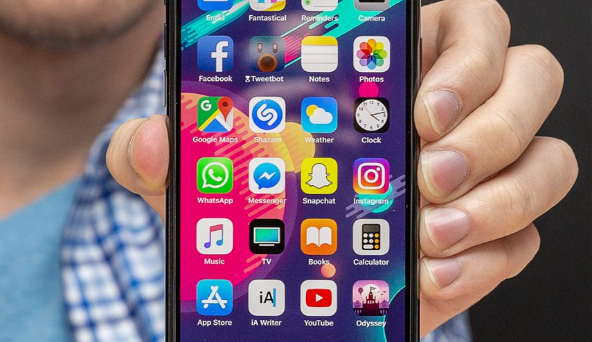 هذه التطبيقات تستنزف بطارية هاتفك.. إليك الحلول
