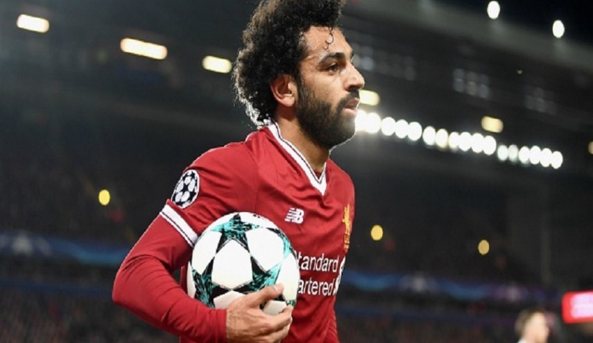 صلاح يتسبب في تكسير 2000 طبق في مطعم!