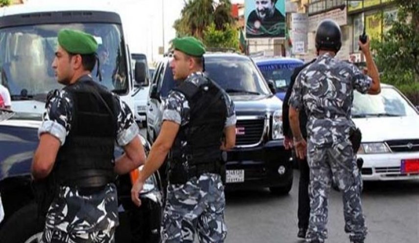 الأمن اللبناني يوقف شبكة تهريب للبشر تضم أشخاصا سوريين