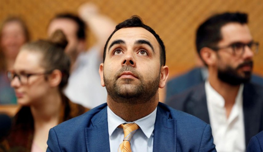هكذا تعلق حماس على ابعاد الاحتلال لممثل هيومان رايتس
