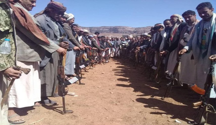 وقفة قبلية استنكارا لتفجير ونسف تكفيريين قبور وأضرحة البيضاء