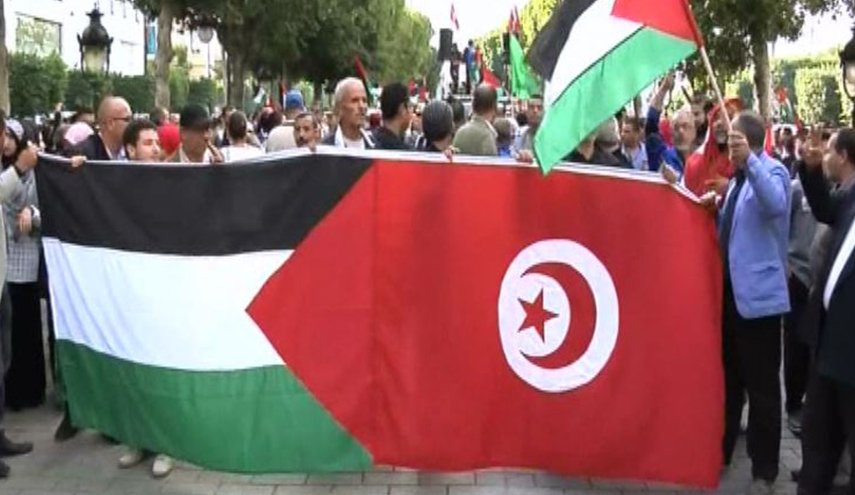 تونس تدعو إلى 