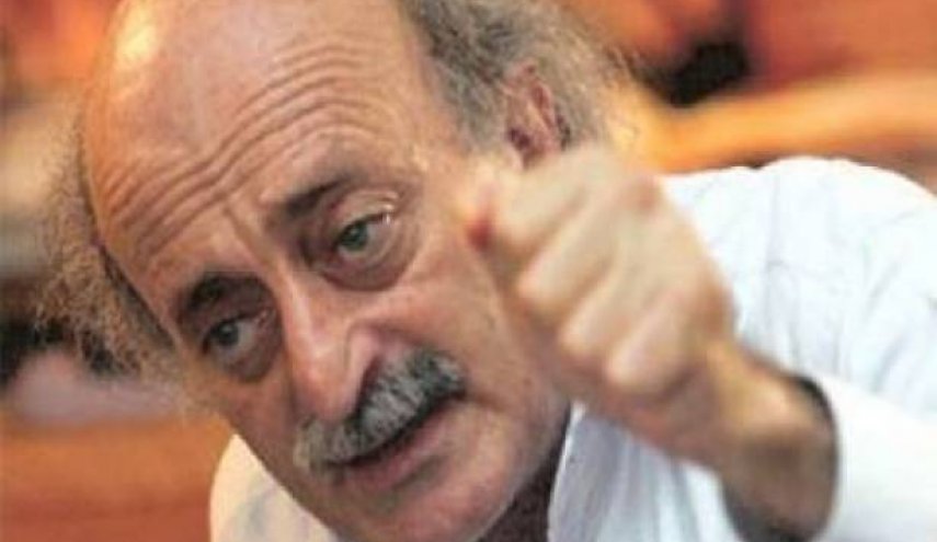 'كليب'  يجلد 'جنبلاط'.. آخر الاقطاعيين حين يغضب