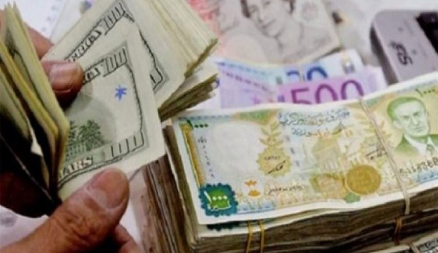 كيف ألقت احتجاجات لبنان بظلالها على الليرة السورية؟ 