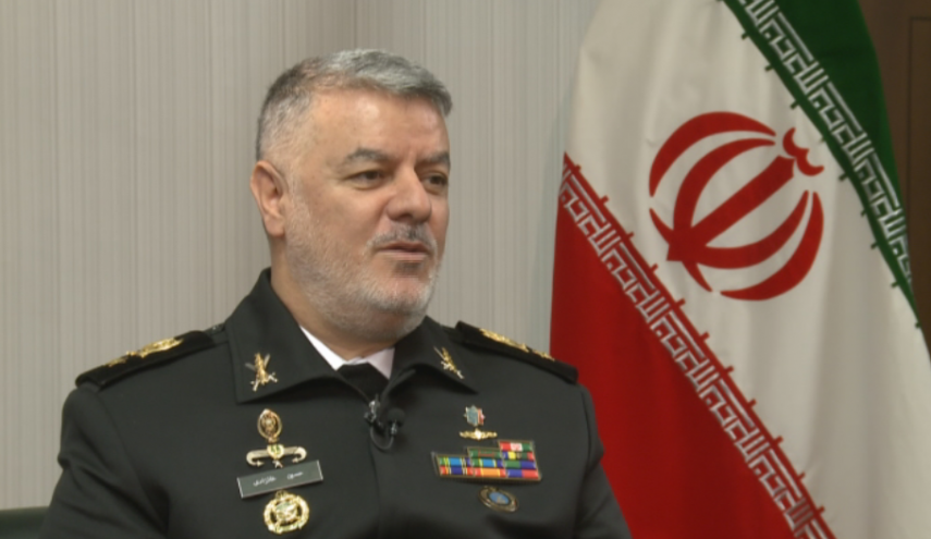 ايران ستسلم بحرية الجيش صاروخ 