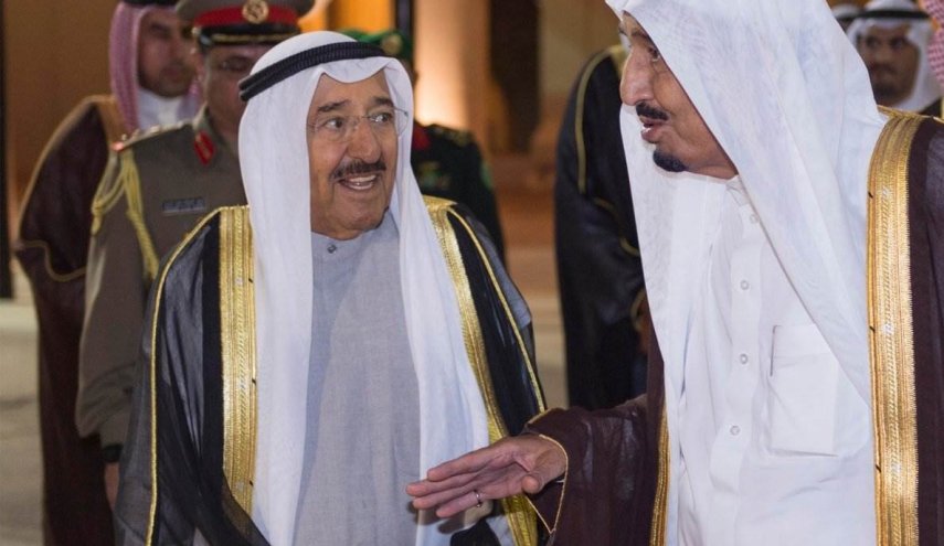 الملك السعودي يوجه دعوة لأمير الكويت