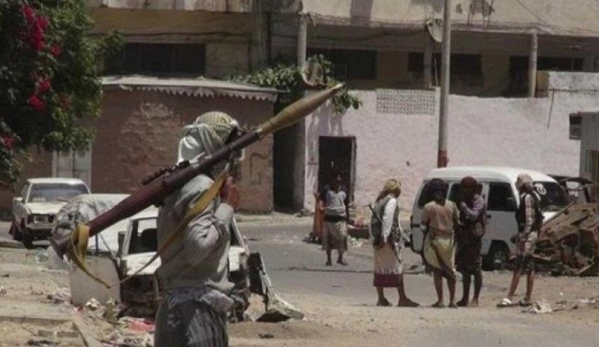 حكومة هادي ترد على اتهامات ’المجلس الانتقالي’
