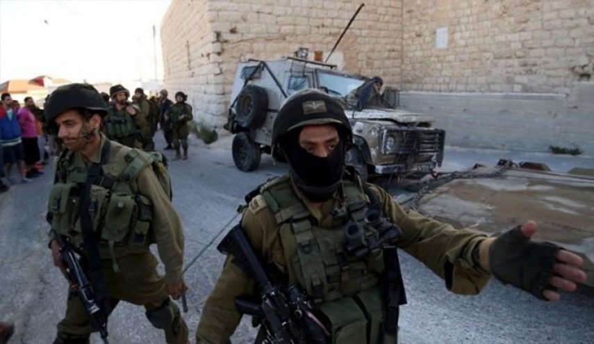 الاحتلال يعتقل طواقم تلفزيون فلسطين في القدس المحتلة 
