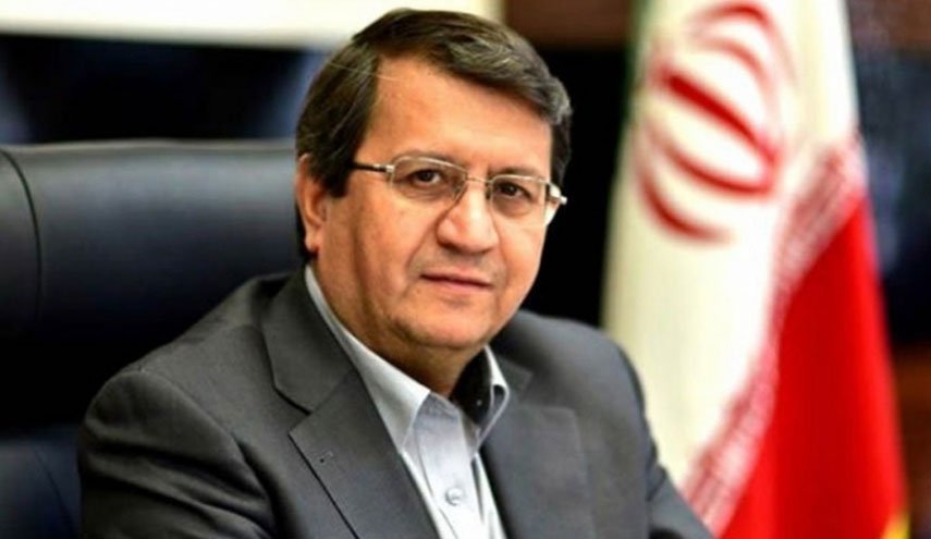 واکنش همتی به افزایش نرخ ارز/ تحرکات شبکه‌هایی در خارج از کشور برای افزایش نرخ ارز/ با نوسانات ارزی برخورد هیجانی نمی‌کنیم