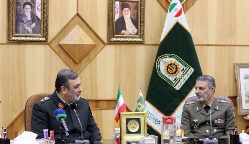 قائد الجيش الايراني: مؤامرات الاعداء ضد البلاد فشلت