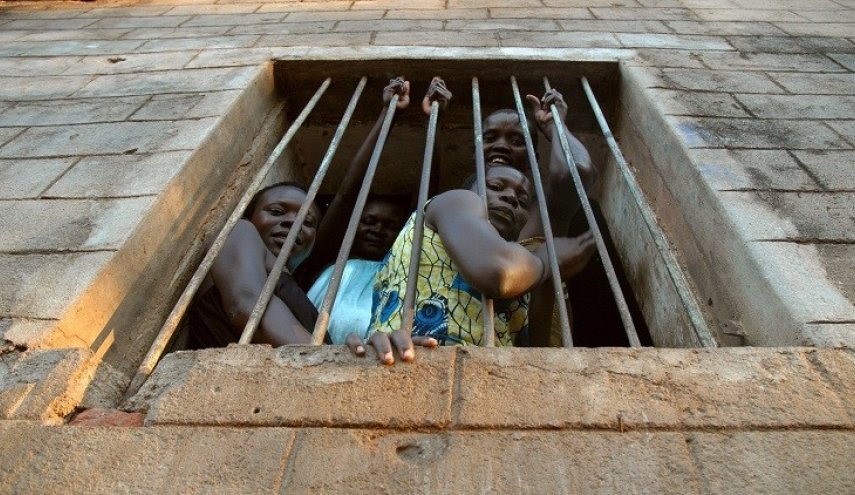السودان..مقتل وإصابة سجناء إثر مواجهات عنيفة في سجن بدارفور
