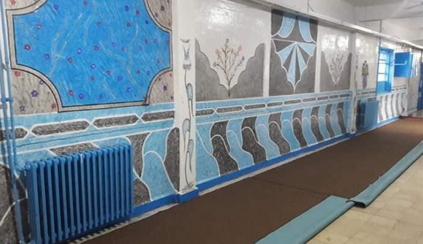 شاهد.. سجناء سوريا يحولون جدران سجنهم الى لوحات فنية