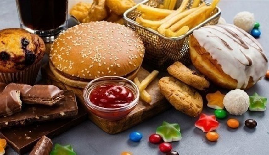 الأطعمة غير الصحية تزيد خطر السرطان