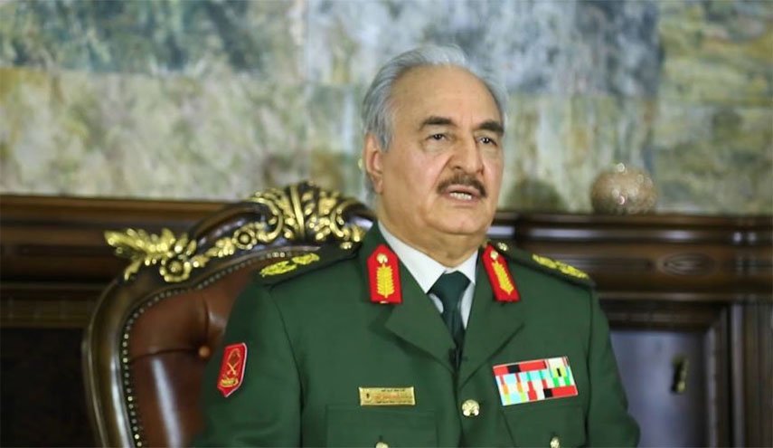حفتر يلتقي وزير الخارجية الإيطالي في بنغازي