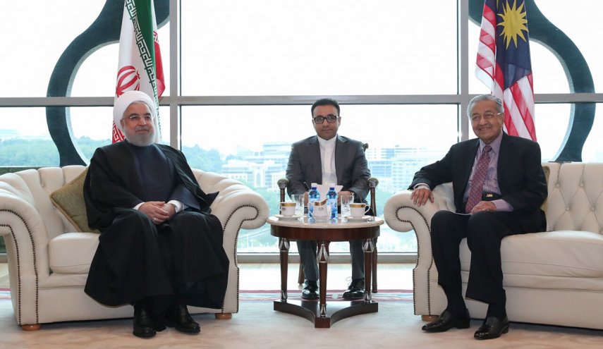 الكثير من مشاكل المسلمين سببها التدخلات الأميركية