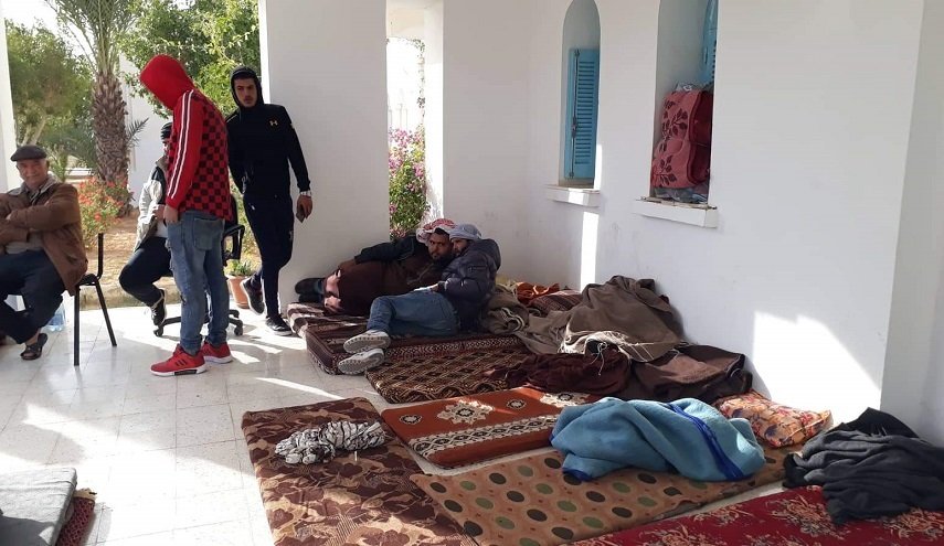 محتجو الكامور في تونس يدخلون باعتصام مفتوح 