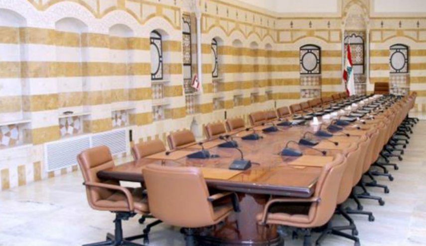 الطبخة الحكومية اللبنانية تنضج.. هذا عدد الوزراء!