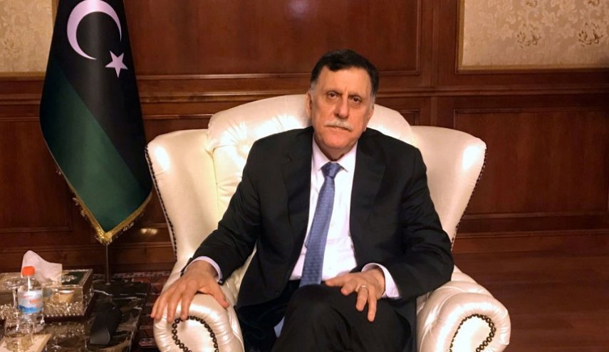 السراج: نحن مهتمون الآن بإحضار دبابات وطائرات مسيرة تركية