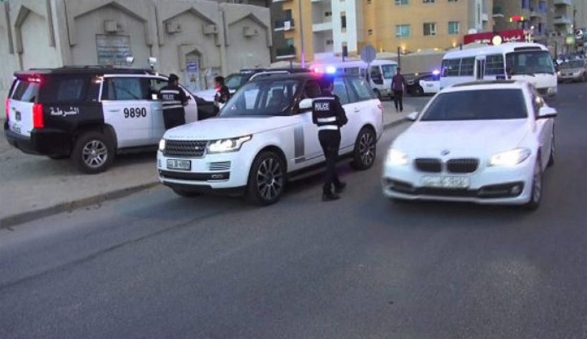 ضباط كويتيون تركوا طلابا تحت أشعة الشمس حتى الموت
