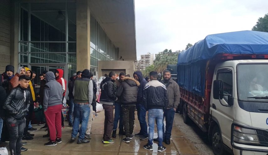 إرجاء عودة الدفعة الاخيرة من النازحين السوريين في لبنان

