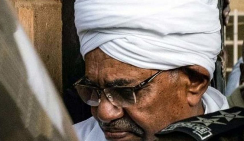 وقفة احتجاجية بالخرطوم تطالب بتسليم البشير إلى
