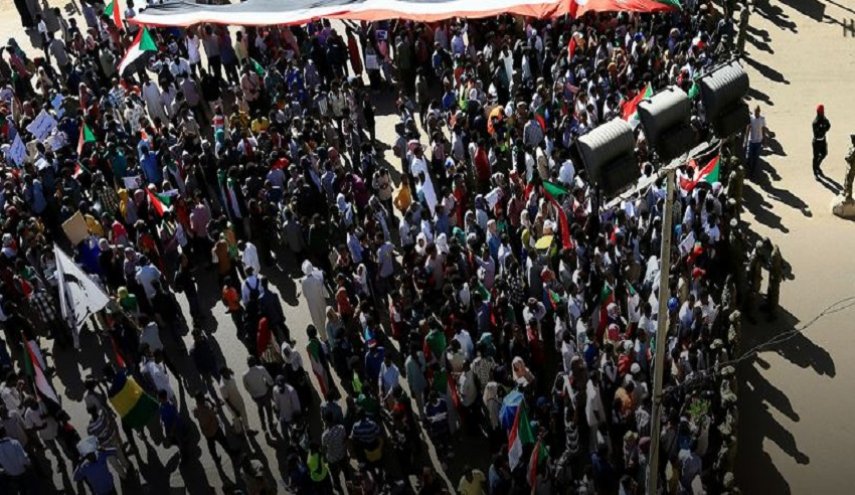 البرهان: هناك مخططات لا زالت تسعى لتقسيم السودان