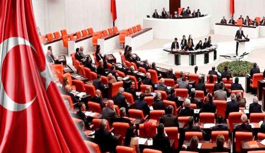 جلسة طارئة للبرلمان التركي الخميس بشأن ليبيا