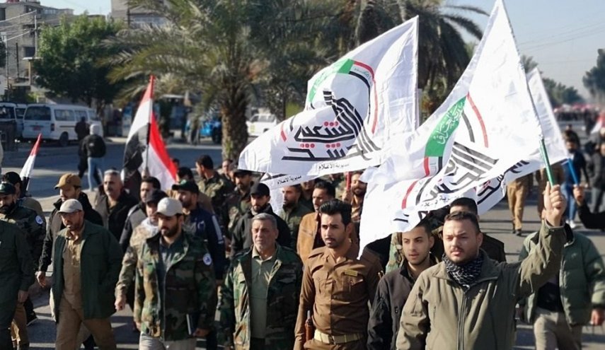 آلاف المدنيين يستقبلون جثامين شهداء الاعتداء الامريكي 