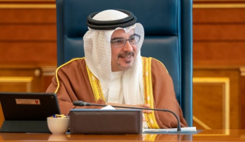 ولي عهد البحرين يحقّر النواب ويجبرهم على تغيير مسمّى الركود