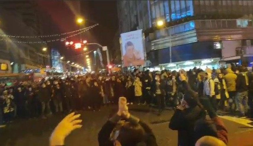 رد فعل الجامعيين الايرانيين على حادثة سقوط طائرة بوينغ..