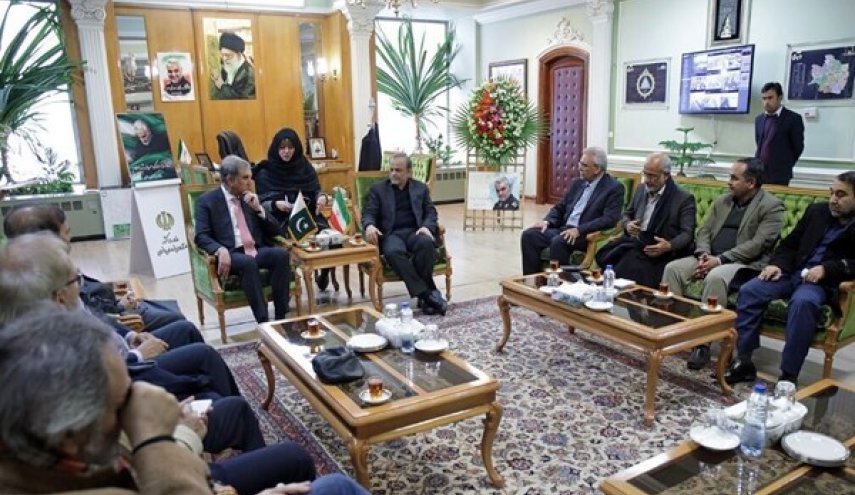 وزير خارجية باكستان يؤكد على تطوير العلاقات مع ايران
