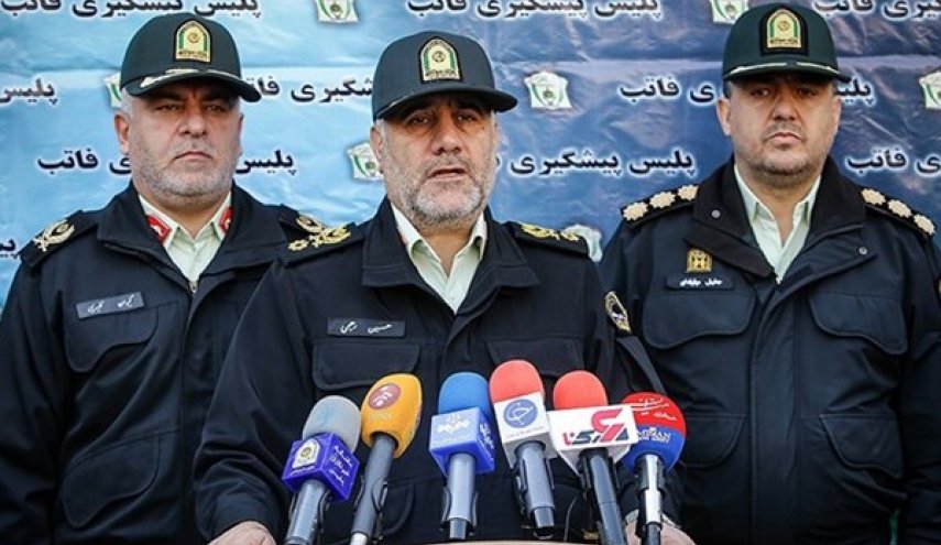 قائد شرطة طهران يفنّد مزاعم اطلاق النار على المحتجين