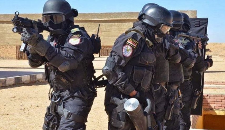 شاهد.. مصر تكشف عن أقوى وحدات الصاعقة في الجيش 