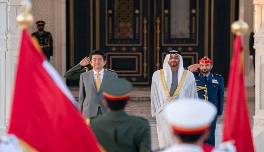 رئيس الوزراء الياباني يصل الى الامارات