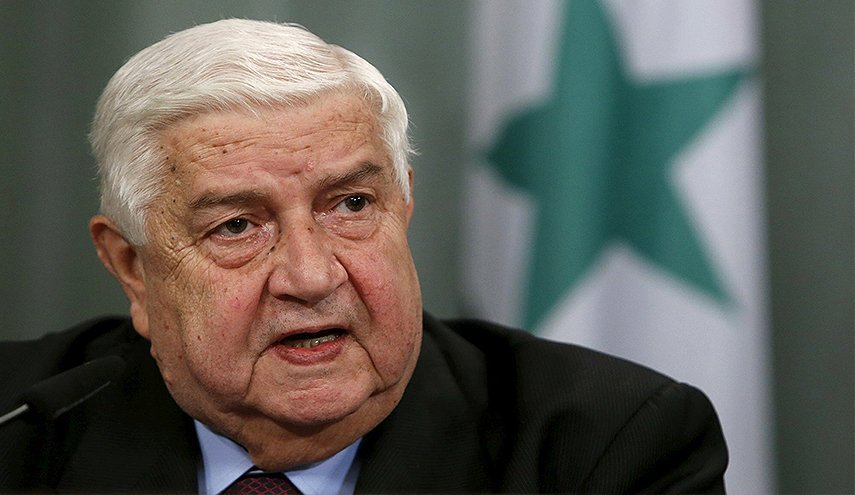 شاهد: وليد المعلم في مسقط لتقديم التعازي بوفاة السلطان قابوس