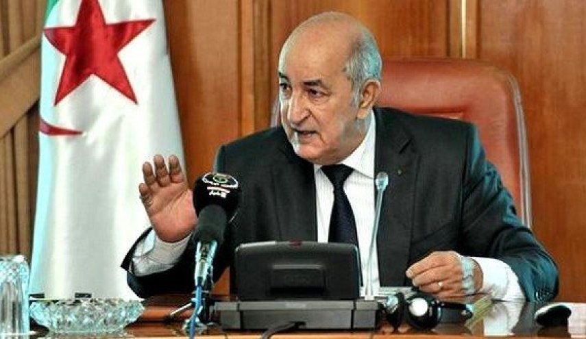 الجزائر.. تنصيب لجنة مراجعة الدستور