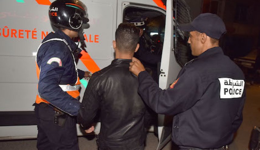 المغرب... أحكام مشددة لعصابة يترأسها رجل سلطة
