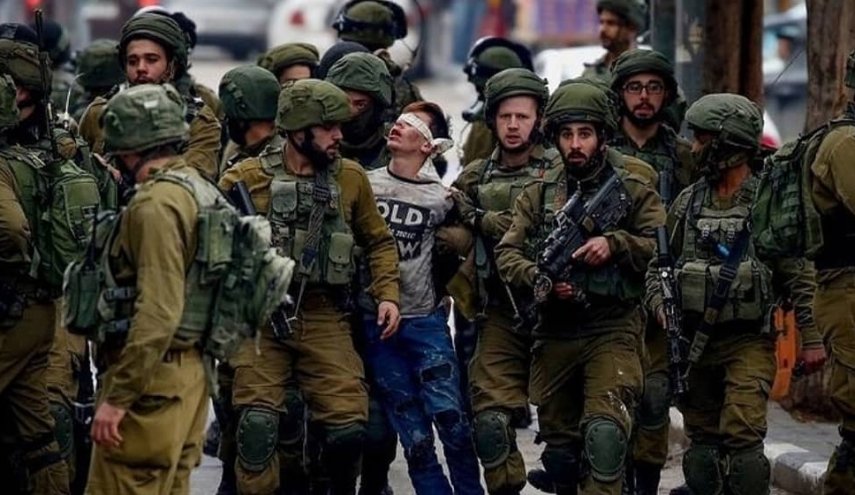 فلسطين.. أسير قاصر يروي لحظات اعتقاله المروعة
