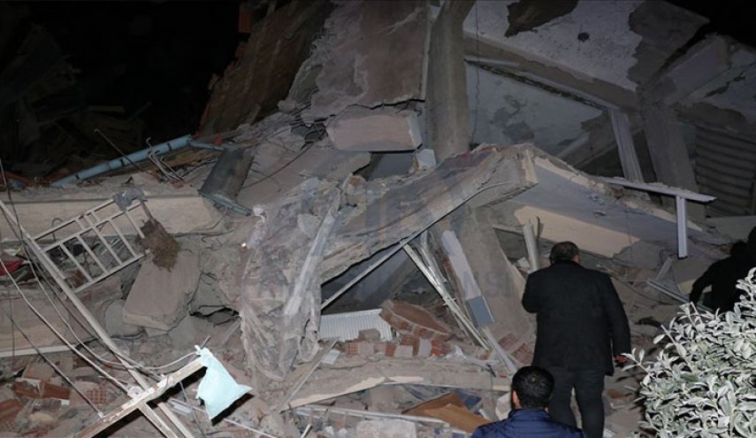 زلزال تركيا المدمر .. 20 قتيلا و1015 جريحا