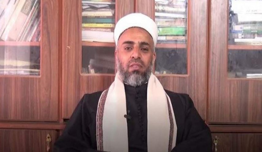 مفتي الديار اليمنية يستنكر هرولة النظام السعودي للتطبيع مع الكيان
