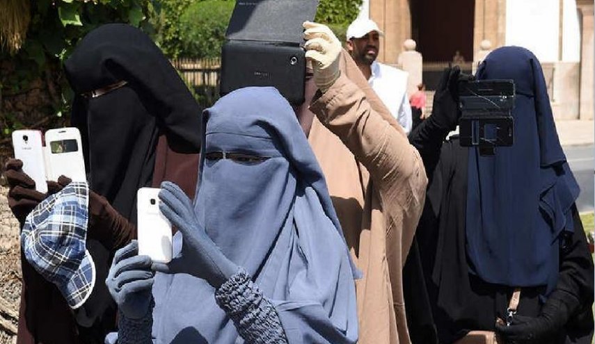 بعد تونس ومصر.. جدل واسع في الجزائر بسبب 